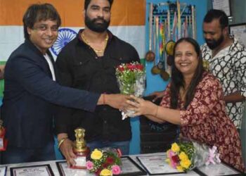  Lalitbhai Patel becomes 1st Gujarati to win 3 Golds at IBBF World Powerlifting Championship