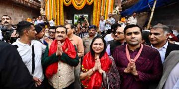 Seeing the Lord Himself among devotees is an experience of the pinnacle of humility, simplicity, and compassion: Gautam Adani