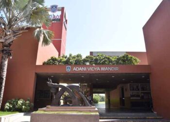 Diamond worker’s son makes AVMA proud, secures coveted seat in IIM-Rohtak