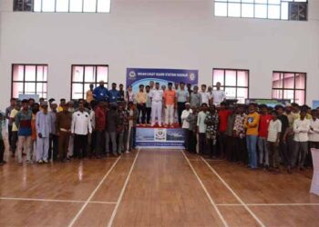 ICG conducts special community interaction with 135 fishermen at Vadinar in Gujarat