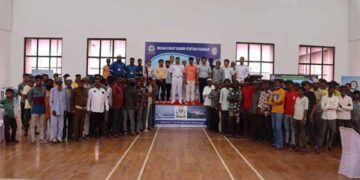 ICG conducts special community interaction with 135 fishermen at Vadinar in Gujarat