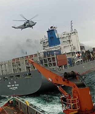 Indian Navy carries out successful aerial insertion of salvage team on distressed MV Wan Hai 503