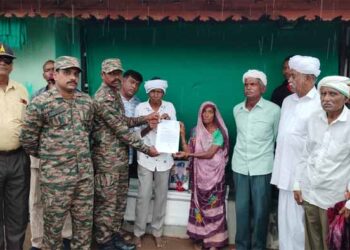 Indian Army pays tribute to Kargil hero at Mukamkanthariva village in Sabarkantha dist