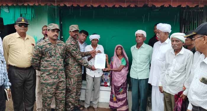 Indian Army pays tribute to Kargil hero at Mukamkanthariva village in Sabarkantha dist