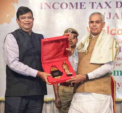 With honest taxpayers & dutiful IT Dept, Gujarat is collecting ₹1.05 lakh cr tax a year: Guv