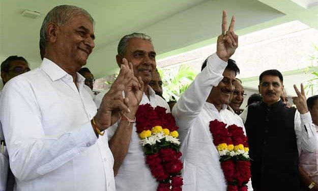 Ashokbhai Chaudhary, Gordhanbhai Dhameliya unanimously elected chairman and VC of Amul