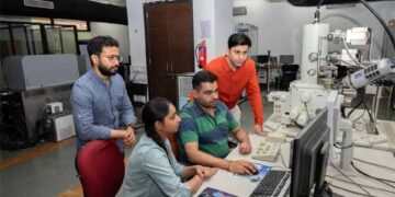 IITGN researchers develop scalable ultra-thin insulator for Advanced Semiconductor Devices