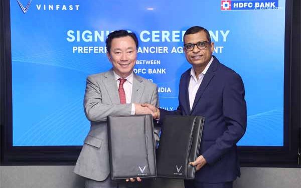 HDFC Bank & VinFast Auto India sign pact for auto and inventory financing of EVs