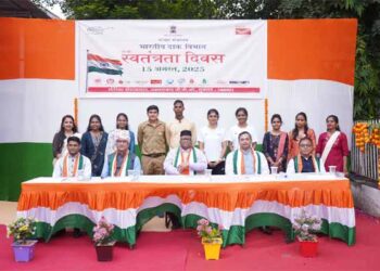79th Independence Day: Chief PMG Ganesh Sawaleshwarkar hoists the flag at Ahmedabad GPO
