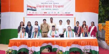 79th Independence Day: Chief PMG Ganesh Sawaleshwarkar hoists the flag at Ahmedabad GPO