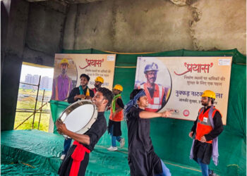 A series of interactive Nukkad Natak- “प्रयास” at Bullet Train construction sites ensures safety