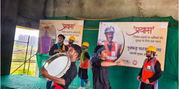A series of interactive Nukkad Natak- “प्रयास” at Bullet Train construction sites ensures safety