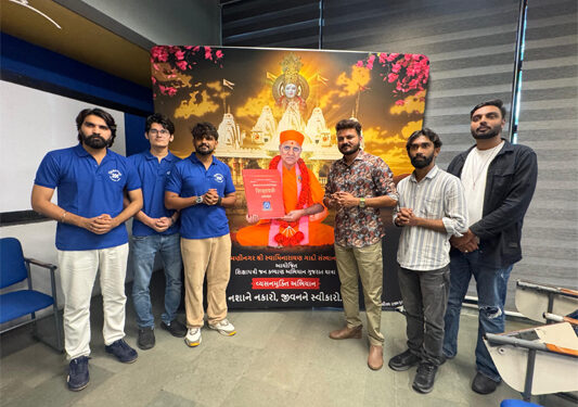 Maninagar Shree Swaminarayan Gadi Sansthan holds ‘Shikshapatri Jan Kalyan Abhiyan Gujarat Yatra’