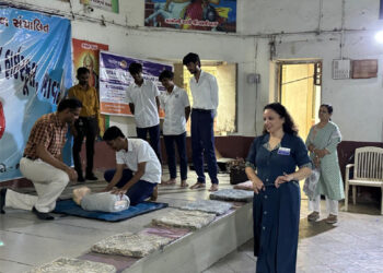 Rotary Club of Bhavnagar Vibrant trains school students in life-saving CPR to boost healthcare