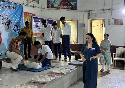 Rotary Club of Bhavnagar Vibrant trains school students in life-saving CPR to boost healthcare