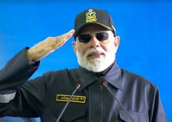 PM hails 3-Service Synergy in Op Sindoor, lauds INS Vikrant as Symbol of Self-Reliant India