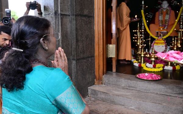 President Murmu Inaugurates Mahasamadhi Centenary of Sree Narayana Guru at Sivagiri Mutt