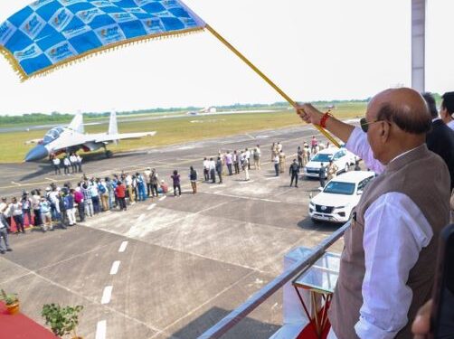 Giving wings of fire to indigenisation: Defence minister inaugurates new LCA MK1A & HTT-40 production lines at HAL Nashik