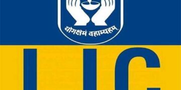 LIC rebuts ‘external influence’ claims on Adani investments