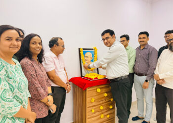 Gandhiji’s ideals inspire swachhta & service at India Post