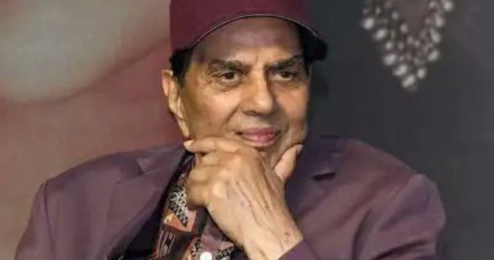Dharmendra Passes Away at 89: Bollywood’s He-Man Leaves Behind a Legendary 60-Year Career