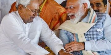 Bihar Election 2025: Prashant Kishor’s Jan Suraaj & Mukesh Sahani’s VIP draw a blank, NDA surges ahead