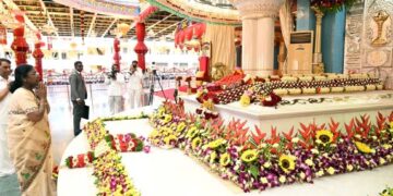 President Murmu honours Sathya Sai Baba’s Centenary at Prasanthi Nilayam