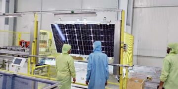 Adani Solar crosses 15,000 MW shipment milestone, emerges as India’s clean energy torchbearer