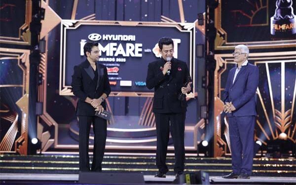 Pride of Gujarat meets glamour of Bollywood at the 70th Filmfare Awards in Ahmedabad