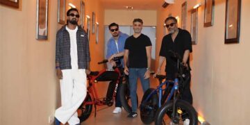 EXELmoto accelerates into commercial mobility with Delhivery partnership