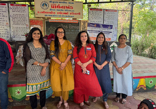 Rotary Club of Bhavnagar Vibrant warms young hearts with 210 winter sweaters