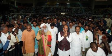 Everything Grown on Agricultural Land Must Belong to Farmers: Sadhguru Urges Union Agriculture Minister to Amend British-Era Laws