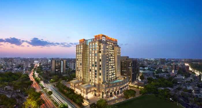 ITC Narmada sets the stage for a spectacular New Year 2026 with gala night, global flavours & a grand midnight balloon drop