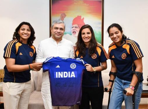 Railways rewards World Cup Sheroes
