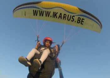 Soaring Beyond Fear: Five-Year-Old Inaaya takes to the skies, redefining courage in adventure sports