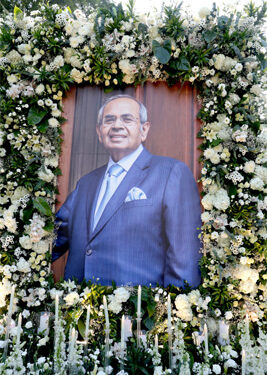 Nation pays floral tribute to GP Hinduja at prayer meeting in Mumbai