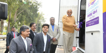 Cancer Care on Wheels: Gujarat Gets India’s First Mobile Van Screening 10 Cancer Types
