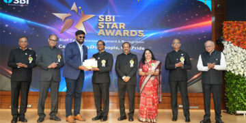 Beyond balance sheets, SBI applauds brilliance of its employees with awards