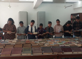 When language breathes through books: 320 students ignite mother-tongue reading movement at Navgujarat Campus