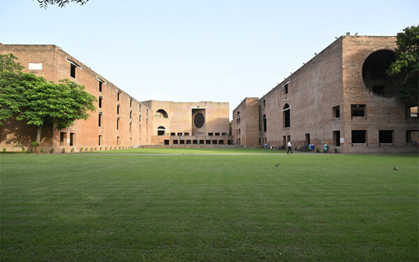 Top recruiters converge at IIM Ahmedabad as PGP Class of 2026 kicks off final placements