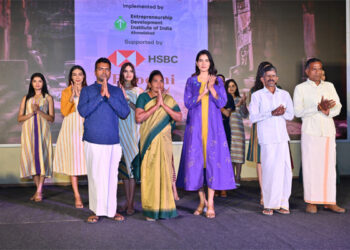 Handloom revival takes centre stage: Bhuj & Erode weavers shine as chief guest champions sustainable heritage at EDII-WeaverNIQUE show