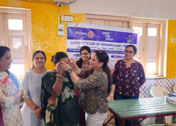 Healing hands, clearer vision: Rotary–Red Cross camp brings lifeline healthcare to Bhavnagar’s doorstep