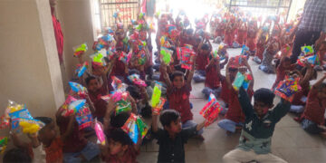 Colours of compassion: Rotary Club of Bhavnagar Vibrant brings alive Holi joy at Keriyawadi School