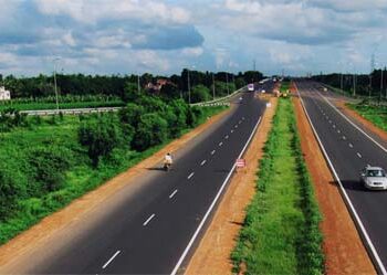 ₹20,383 Cr Toll from Gujarat Highways in 5 Years; Centre pumps ₹47,236 Cr for road development