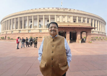 Gujarat powers India’s solar surge: Tops nation with 12,150 MW capacity under Mega Solar Park Scheme