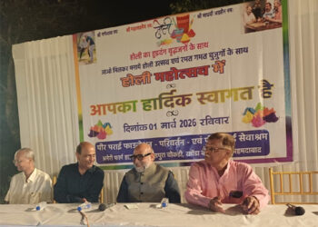 When colours found companionship: Ahmedabad’s seniors danced, sang and rediscovered joy this Holi