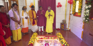 Divine chants echo: Ram Navami celebrated with devotional grandeur in Ahmedabad