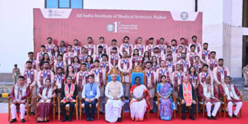‘Docs with skill & social conscience can transform society’: Prez at AIIMS Rajkot Convocation