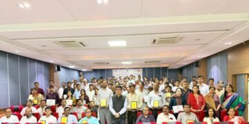 Postmaster General Krishna Kumar Yadav Honours Postal Heroes of North Gujarat