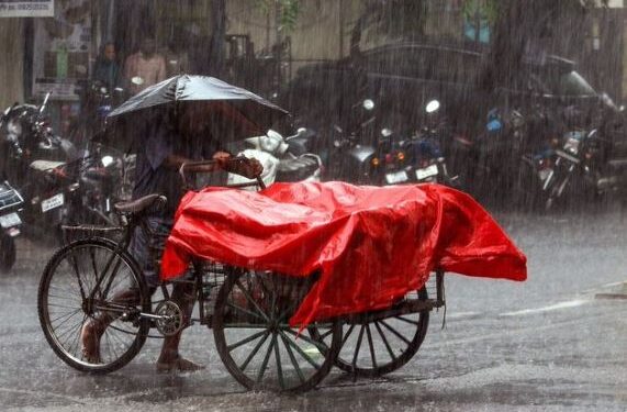 Heavy Rain Alert Across Tamil Nadu as IMD Warns of Thunderstorms, Gusty Winds and Intense Showers